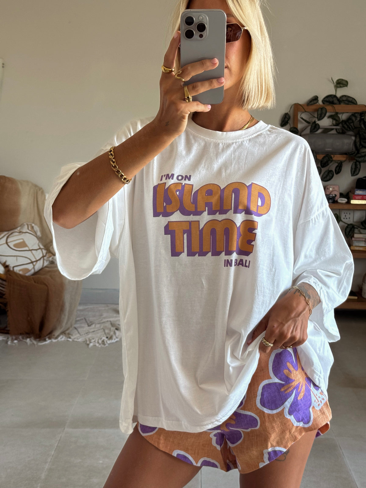 ISLAND TIME TEE - SOLAR