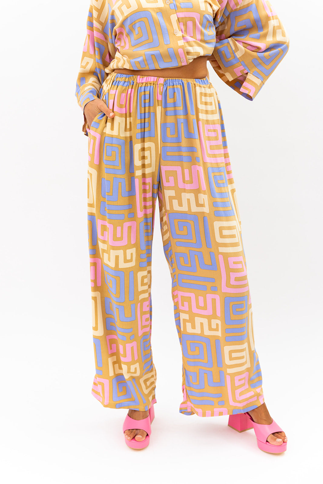 SUKI SET - ARETI