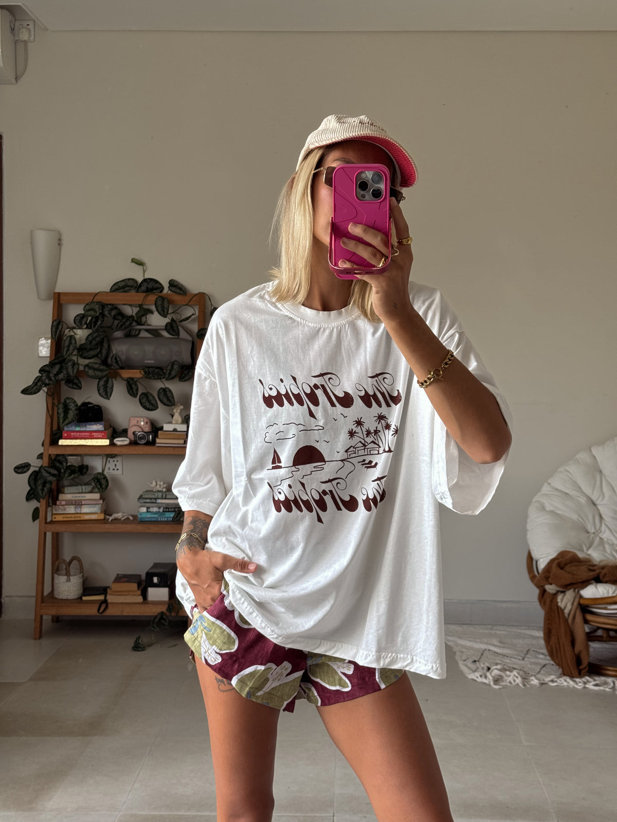 THE TROPICS TEE - POMENGRANATE